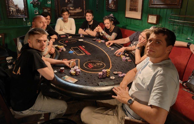 Poker Face Club — логотип клуба